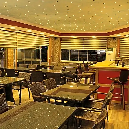 酒店 Dolphin 4*